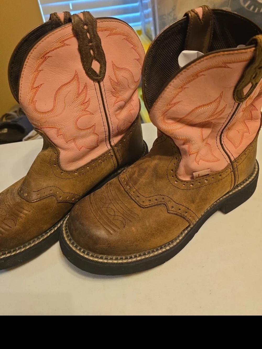 Justin Ladies Gypsy Western boots in Bay Apache size 9